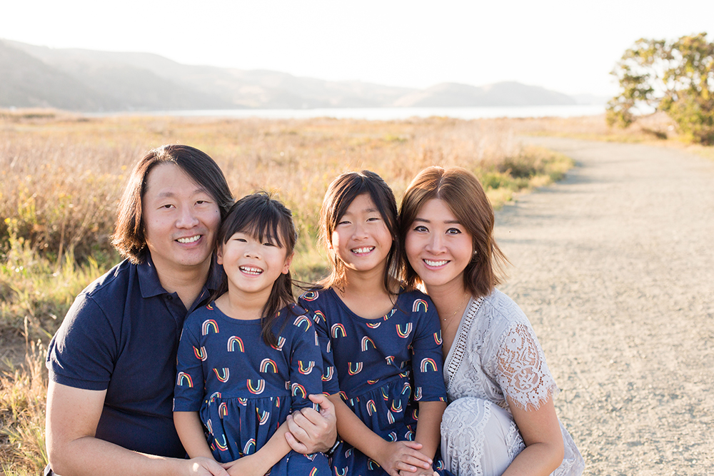 Family pictures in downtown Martinez waterfront