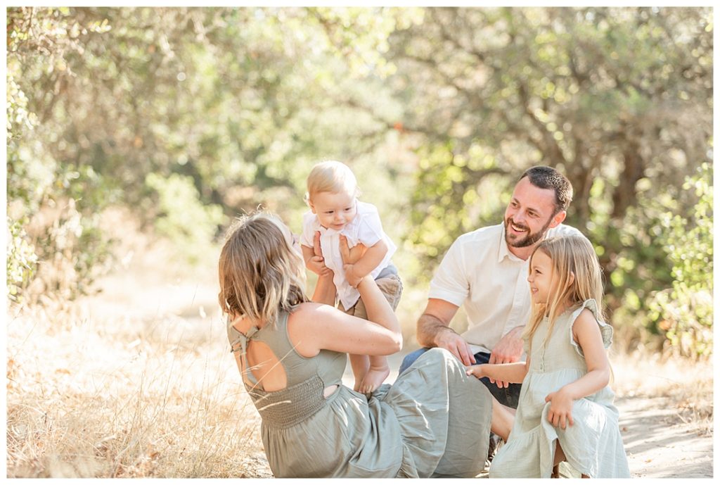 Family photography at Hidden Lakes Park in Martinez