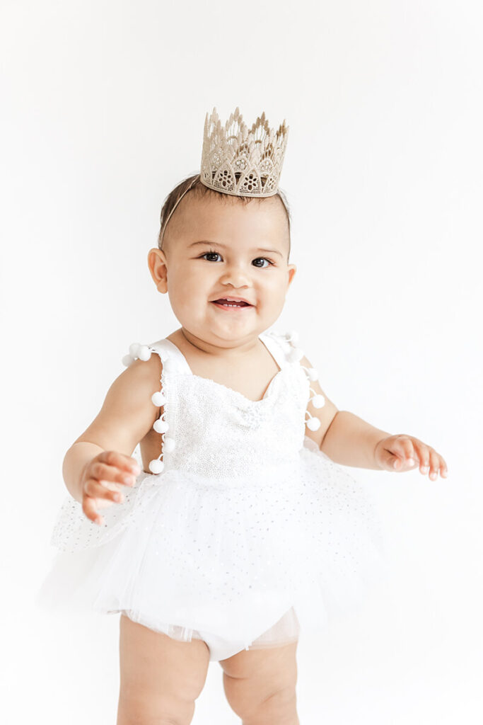 little girl first birthday